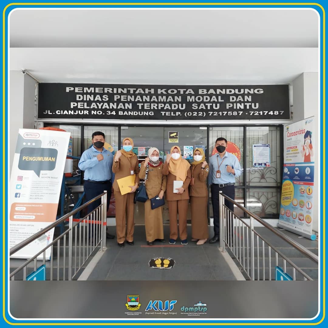 >Pada tanggal 27 April 2021 kemarin, Dinas PMPTSP Kab. Bandung Barat yang diwakilkan oleh Bidang Penanaman Modal berkunjung ke Dinas PMPTSP Kota Bandung @dpmptsp.bdg untuk melakukan koordinasi terkait kegiatan pemantauan, pembinaan serta pengawasan penanam